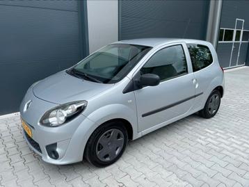 Renault Twingo 1.2 Authentique 55KW E3 2011 Grijs beschikbaar voor biedingen
