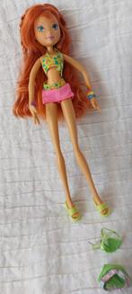 Barbie bloom beach winx doll, Kinderen en Baby's, Speelgoed | Poppen, Ophalen of Verzenden, Zo goed als nieuw, Barbie