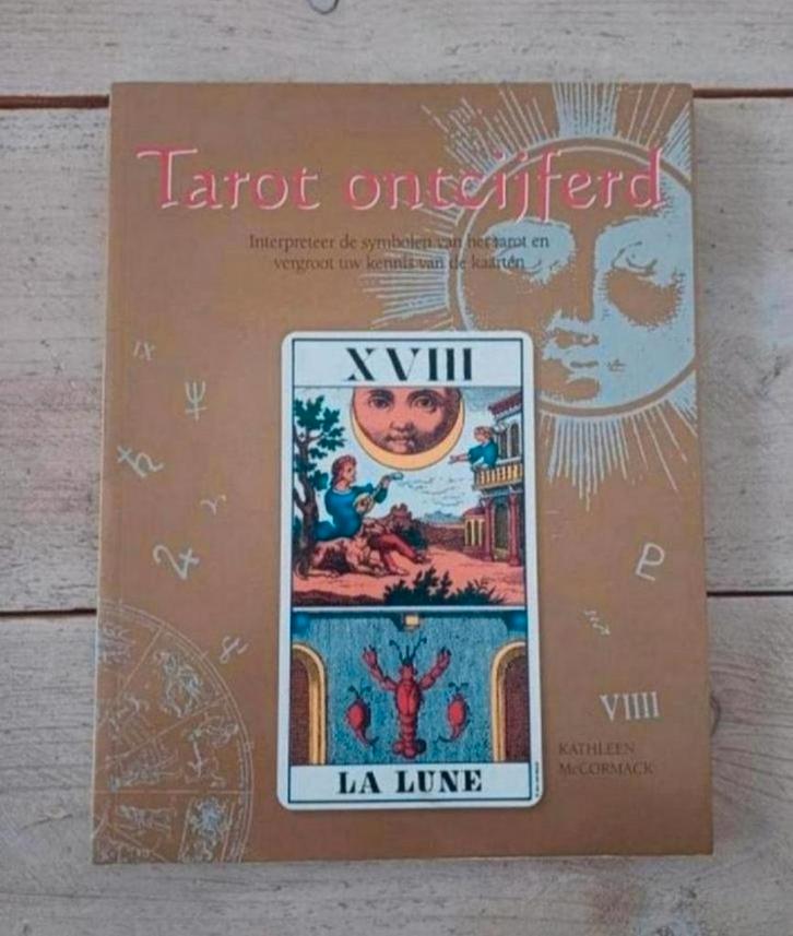 Kathleen McCormack - Tarot ontcijferd, Boeken, Esoterie en Spiritualiteit, Zo goed als nieuw, Overige typen, Tarot of Kaarten leggen