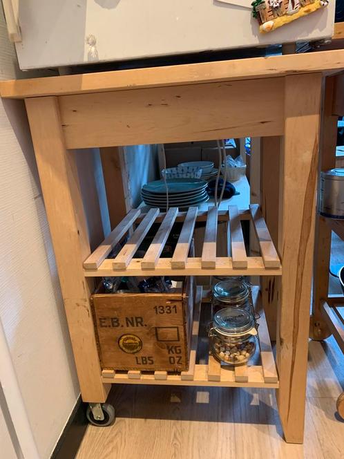 Bekväm roltafel sidetable keuken hout ikea, Huis en Inrichting, Barren, Gebruikt, Ophalen