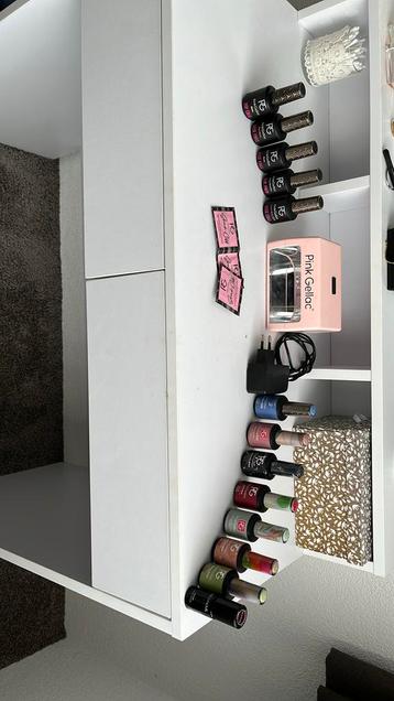 Complete set pink gellac beschikbaar voor biedingen