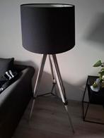 Lumidora Vloerlamp Driepoot - Zwart/Hout, Ophalen, Metaal, Zo goed als nieuw, Modern