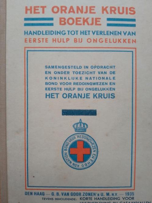 Oranje Kruis boekje 1939 EHBO gasmasker reanimatie skelet, Boeken, Overige Boeken, Gelezen, Ophalen of Verzenden