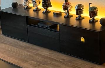 IKEA Besta Glassvik frontjes en Selsviken lade  beschikbaar voor biedingen