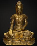 Mandalay Boeddha, hout met bladgoud