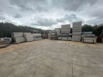Hünnebeck bekisting, bekistingselementen 537m2. beschikbaar voor biedingen