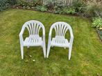 2 witte plastic stoelen, Tuin en Terras, Tuinstoelen, Ophalen, Gebruikt, Plastic