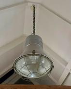 Unieke Grote Vintage Industriële Hanglamp – Robuuste lamp, Huis en Inrichting, Lampen | Hanglampen, Ophalen, Gebruikt, 50 tot 75 cm