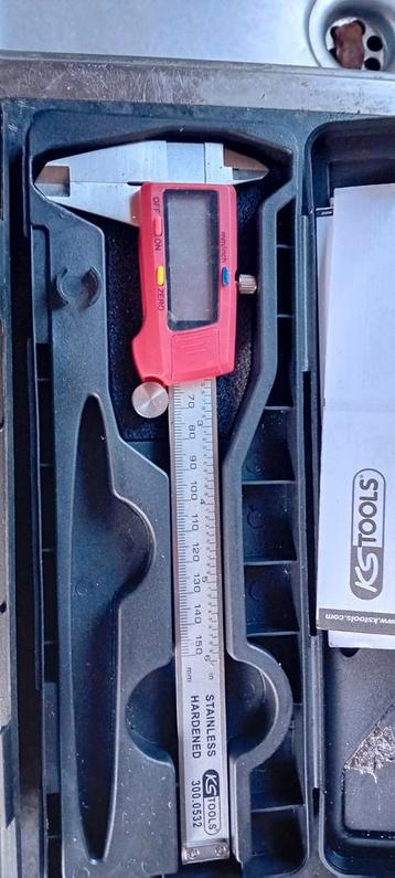 2 st Digitale Schuifmaat - Precisie Meten! beschikbaar voor biedingen