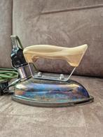 Vintage Strijkijzer AEG, Antiek en Kunst, Ophalen of Verzenden