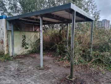 stalen overkapping  beschikbaar voor biedingen