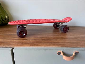 Rood pennyboard skateboard van surfblend sk8dlx
