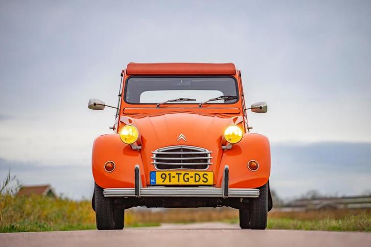 Citroen 2 CV 6 Special Lekker vrolijk oranje!, Auto's, Citroën, Bedrijf, Te koop, 2CV, Benzine, Sedan, Handgeschakeld, Geïmporteerd