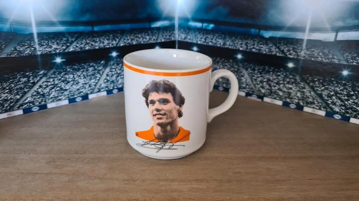 Vintage mok Marco van Basten ek 88, Verzamelen, Sportartikelen en Voetbal, Gebruikt, Overige typen, Ophalen