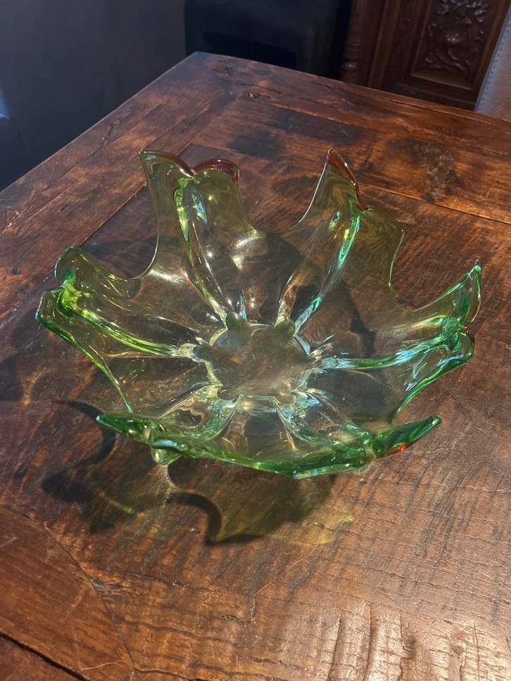 Murano Schaal - Groen Glas, Huis en Inrichting, Woonaccessoires | Schalen en Manden, Zo goed als nieuw, Schaal, Overige vormen