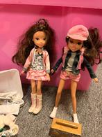 2 Moxie Girlz-poppen + accessoires, Verzamelen, Poppen, Ophalen of Verzenden, Zo goed als nieuw, Overige typen