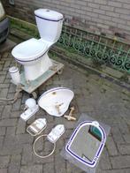 Toilet, fonteintje, 5 accessoires, chique kobaltblauw/goud, Doe-het-zelf en Verbouw, Ophalen, Zo goed als nieuw, Toilet
