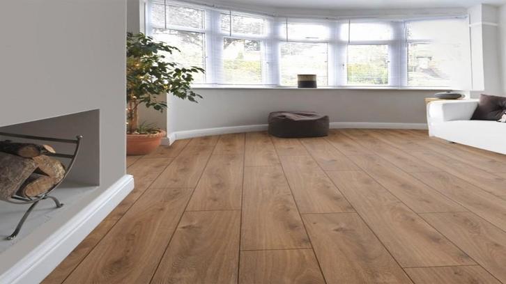 90m2 Houtlook natuur eiken 19cm laminaat 8 mm!, Huis en Inrichting, Stoffering | Vloerbedekking, Nieuw, Laminaat, Bruin, 75 m² of meer