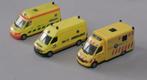 3 Mercedes Sprinter ambulances Herpa. Met klein manco, Ophalen of Verzenden, Gebruikt, Auto, Herpa
