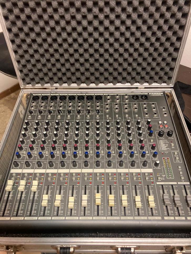 Mixer Samson , MDR1688, Muziek en Instrumenten, Mengpanelen, Gebruikt, 5 tot 10 kanalen, Microfooningang, Ophalen of Verzenden