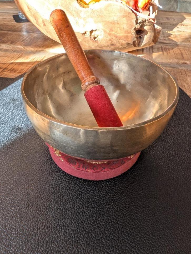 Tibetaanse klankschaal met toebehoren, Muziek en Instrumenten, Percussie, Gebruikt, Overige soorten, Ophalen of Verzenden