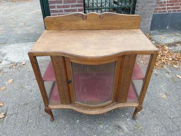 Art Nouveau eiken theekastje met opstand en snijwerk. beschikbaar voor biedingen
