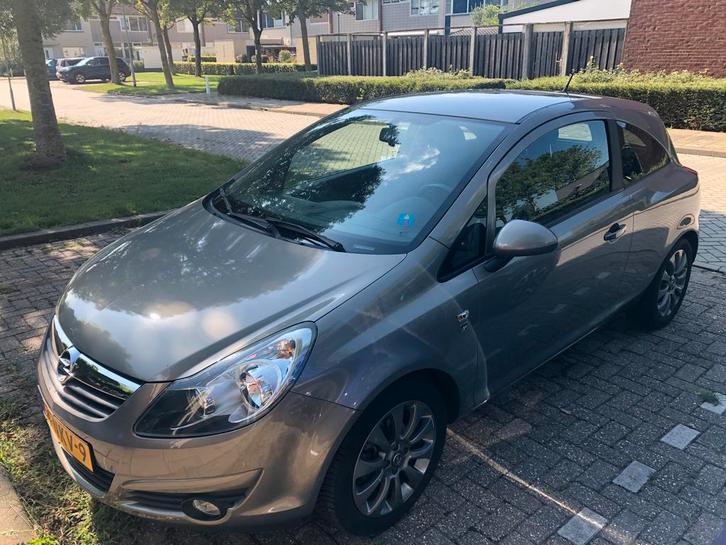 Opel Corsa 1.2 16V  2010, 89.000 km!!, Auto's, Opel, Particulier, Corsa, Benzine, A, Hatchback, Automaat, Origineel Nederlands
