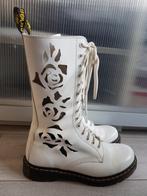 Dr Martens Rosie boots 40 crème/ roomwit, Hoge laarzen, Beige, Ophalen of Verzenden, Dr. Martens