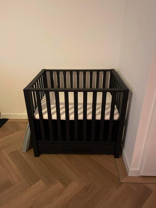 Box Met Lade II Mat Zwart, Kinderen en Baby's, Boxen, Zo goed als nieuw, Lade, Ophalen