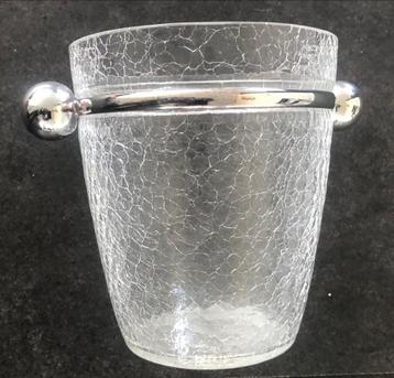 Vintage IJsemmer Gecraqueleerd Glas beschikbaar voor biedingen
