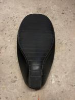 Vespa Sprint Alcantara zadel, Ophalen of Verzenden