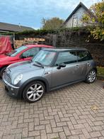 Mini 1.6 16V Cooper S 2004 Grijs, Voorwielaandrijving, Zwart, 4 cilinders, 4 stoelen