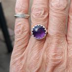 Mooie nieuwe zilveren ring met diep paarse Amethyst mt 17, Paars, Nieuw, Ophalen of Verzenden, 17 tot 18