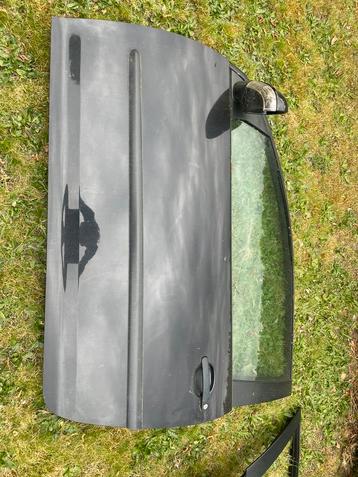 Deur volkswagen golf mk5 3 deurs beschikbaar voor biedingen