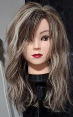 Mooie Bruin/Grijze Human Hair Wig - 20 Inch, Sieraden, Tassen en Uiterlijk, Uiterlijk | Haarverzorging, Ophalen of Verzenden, Zo goed als nieuw