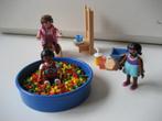 playmobil ouder met kinderen bij de ballenbak, Ophalen of Verzenden, Zo goed als nieuw