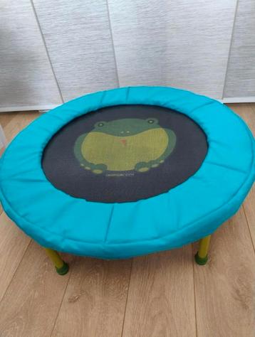 Mini trampoline voor kinderen met leuke kikkerprint  beschikbaar voor biedingen