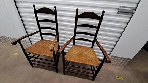 2  brocante landelijk cottagestijl stoelen, Antiek en Kunst, Curiosa en Brocante, Ophalen