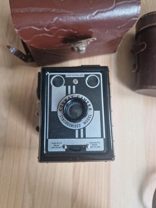 Vintage box camera + ouderwetse verrekijker inclusief tasjes, Verzamelen, Fotografica en Filmapparatuur, Ophalen of Verzenden