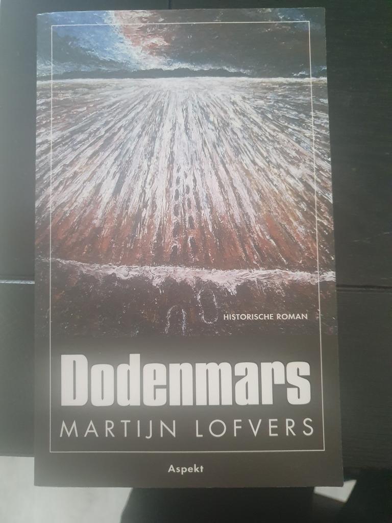 M. Lofvers - Dodenmars, Ophalen of Verzenden, Zo goed als nieuw, M. Lofvers
