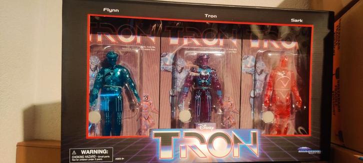 Diamond Select Toys San Diego Comic Con Tron Deluxe, Verzamelen, Poppetjes en Figuurtjes, Nieuw, Ophalen of Verzenden