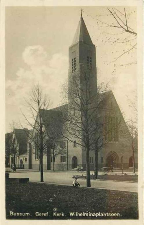 (301-019-047) Bussum Wilhelminaplantsoen Kerk, Verzamelen, Ansichtkaarten | Nederland, Noord-Holland, Verzenden