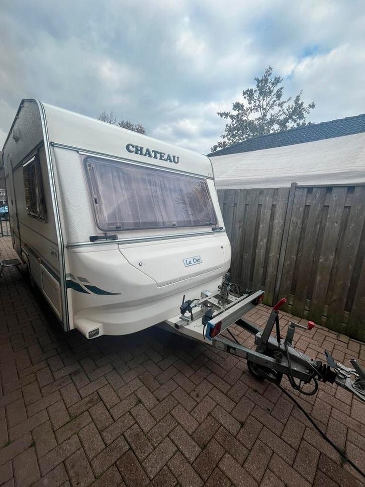 Super! Nette Chateau La car 395  uit 1997 met voortent!, Caravans en Kamperen, Caravans, Bedrijf, tot en met 2, 750 - 1000 kg