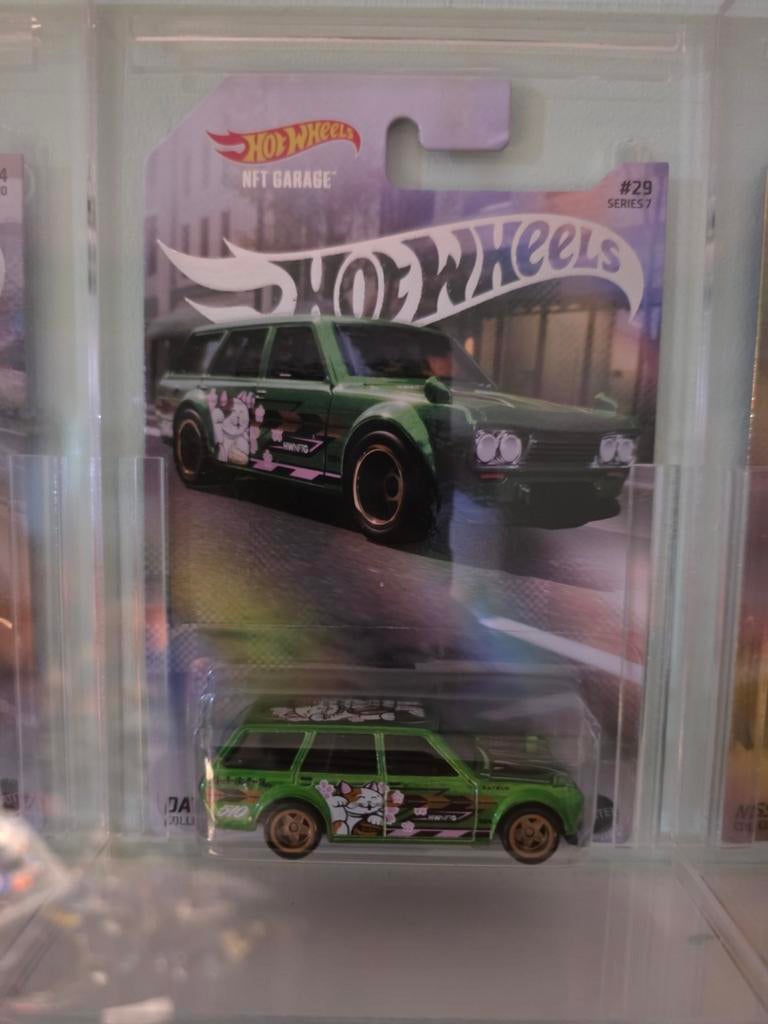 Hot Wheels NFT Garage Datsun 510 Wagon, 333 Continental Boulevard El Segundo, CA 90245 USA, Nieuw, Ophalen of Verzenden, Mattel