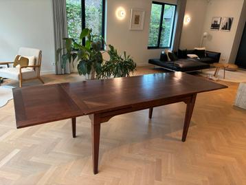 Gratis - Uitschuifbare Kersenhouten Tafel beschikbaar voor biedingen