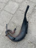 Originele uitlaat Rieju MRX 50 rechtsom, Fietsen en Brommers, Brommeronderdelen | Algemeen, Ophalen of Verzenden, Zo goed als nieuw