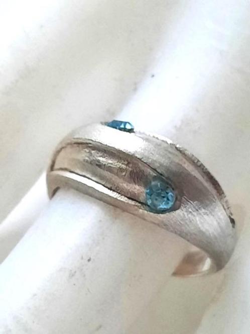 Moderne zilveren ring met matte geborstelde afwerking 925, Sieraden, Tassen en Uiterlijk, Ringen, Zo goed als nieuw, Dame, 18 tot 19