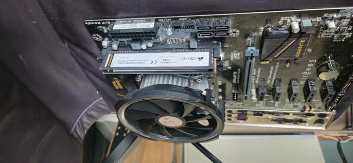 Gigabyte ga-h110-d3a i5 7400, Computers en Software, Moederborden, Zo goed als nieuw, DDR3, Ophalen