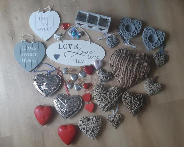 Verzameling  Hartjes  ( Valentijn  ), Huis en Inrichting, Woonaccessoires | Tekstborden en Spreuken, Gebruikt, Ophalen
