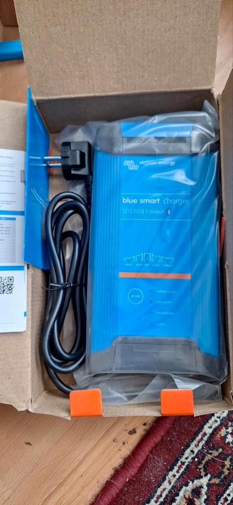 Nieuwe Victron Acculader smart IP22 12V 15A met Bluetooth, Auto-onderdelen, Accu's en Toebehoren, Smart, Nieuw, Ophalen of Verzenden